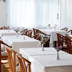 Rebecca's Village Corfu Hotell