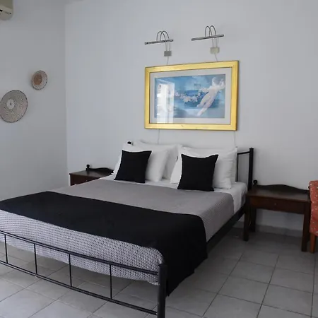Rebecca's Village Corfu מלון 4*