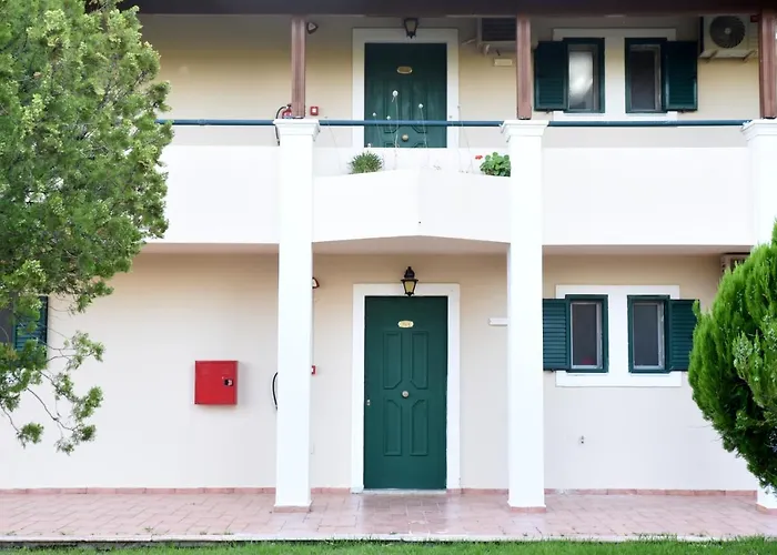 Отель Rebecca's Village Corfu