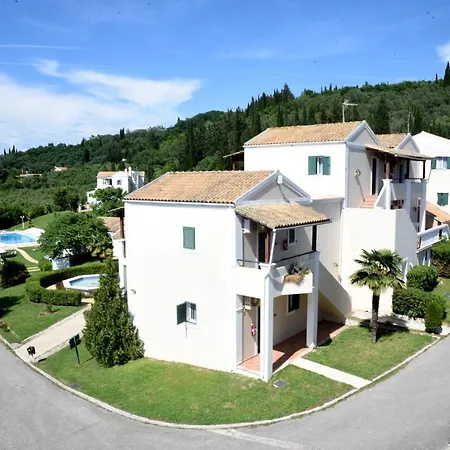 ホテル Rebecca's Village Corfu